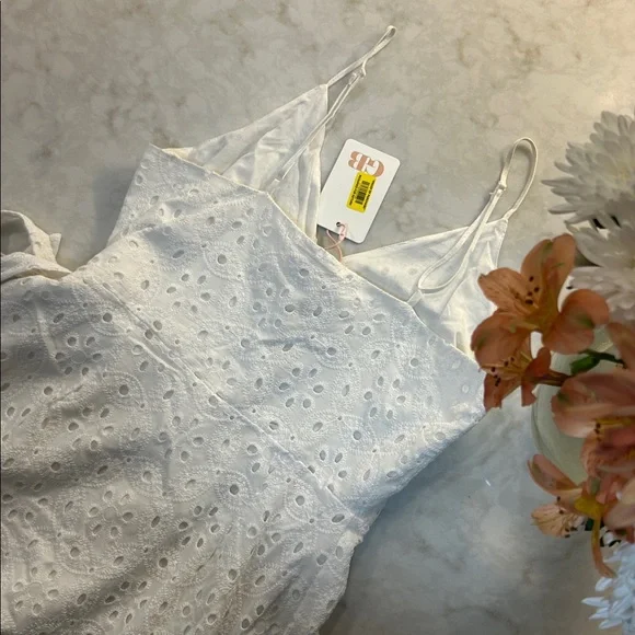 NWT Gianni Bini White Eyelet Wrap Mini Dress - Picture 7 of 9
